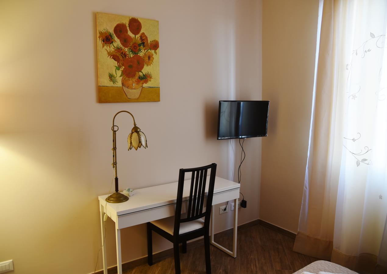 Fabio Guest House Deluxe Рим Екстер'єр фото